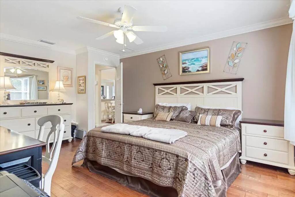 Photo of Bedroom in Hadley