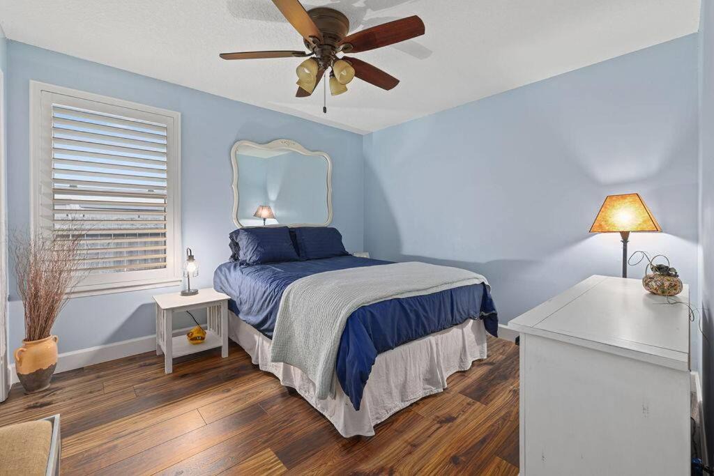 Photo of Bedroom in Jacksonville Beach