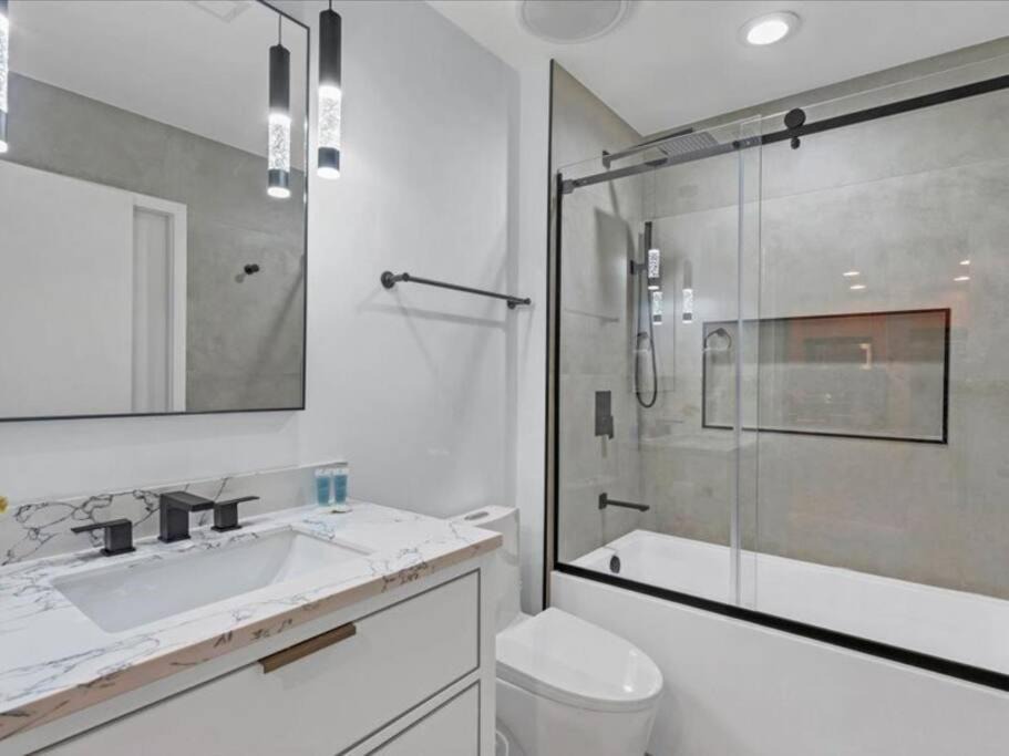 Photo of Bathroom in South Eola