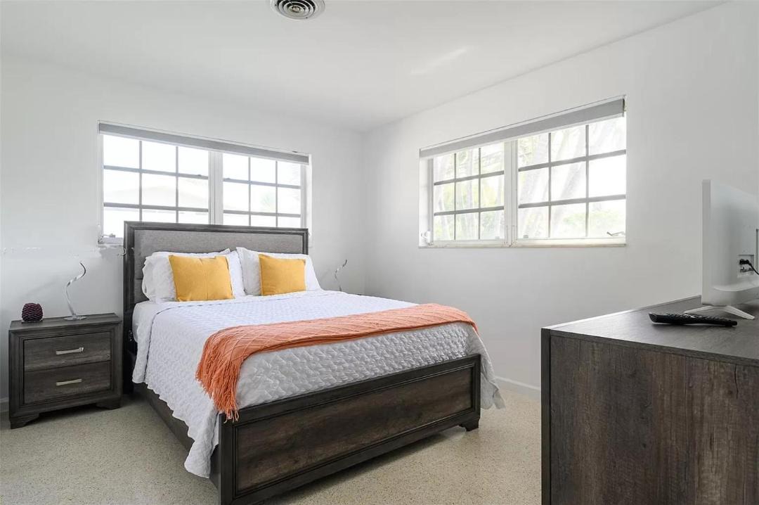 Photo of Bedroom in Imperial Point