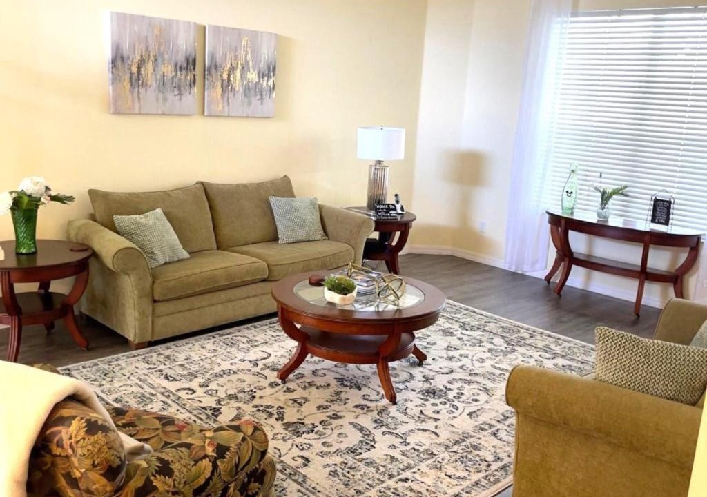 Photo of Livingroom in Ridgewood Lakes