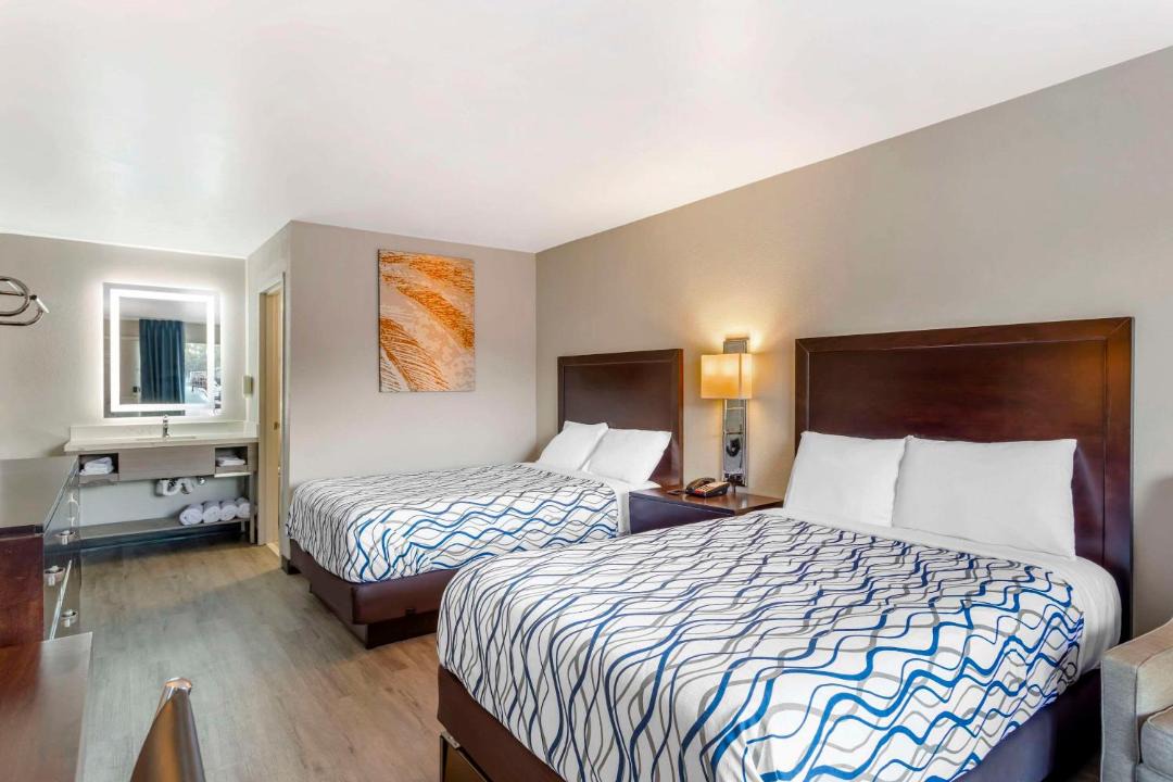 Photo of Bedroom in Orange Park