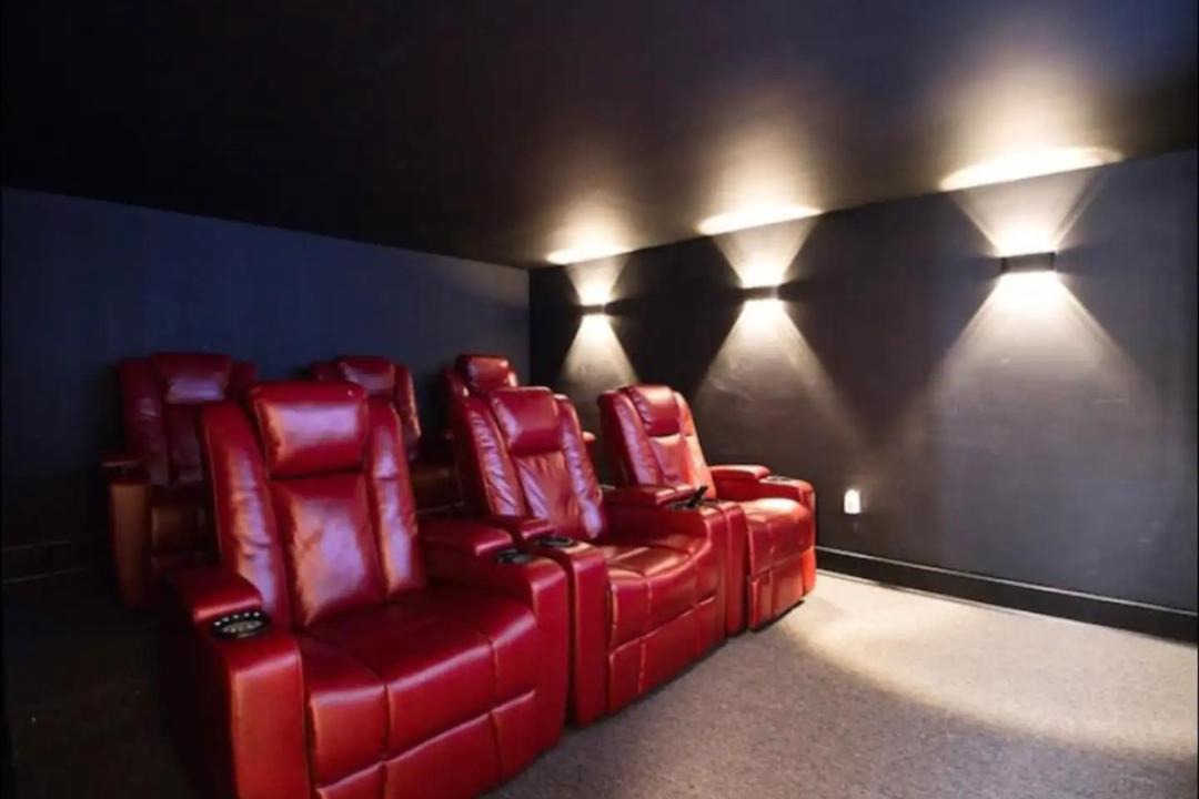 Photo of Livingroom in Ives Estates