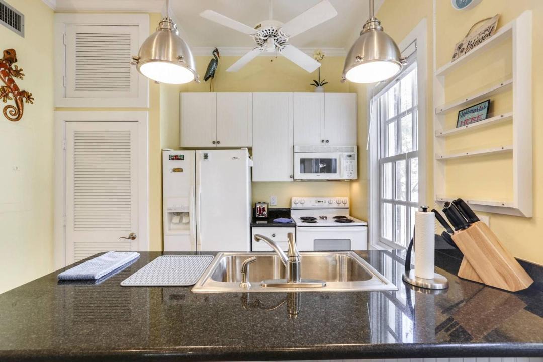 Photo of Kitchen in Historic Seaport