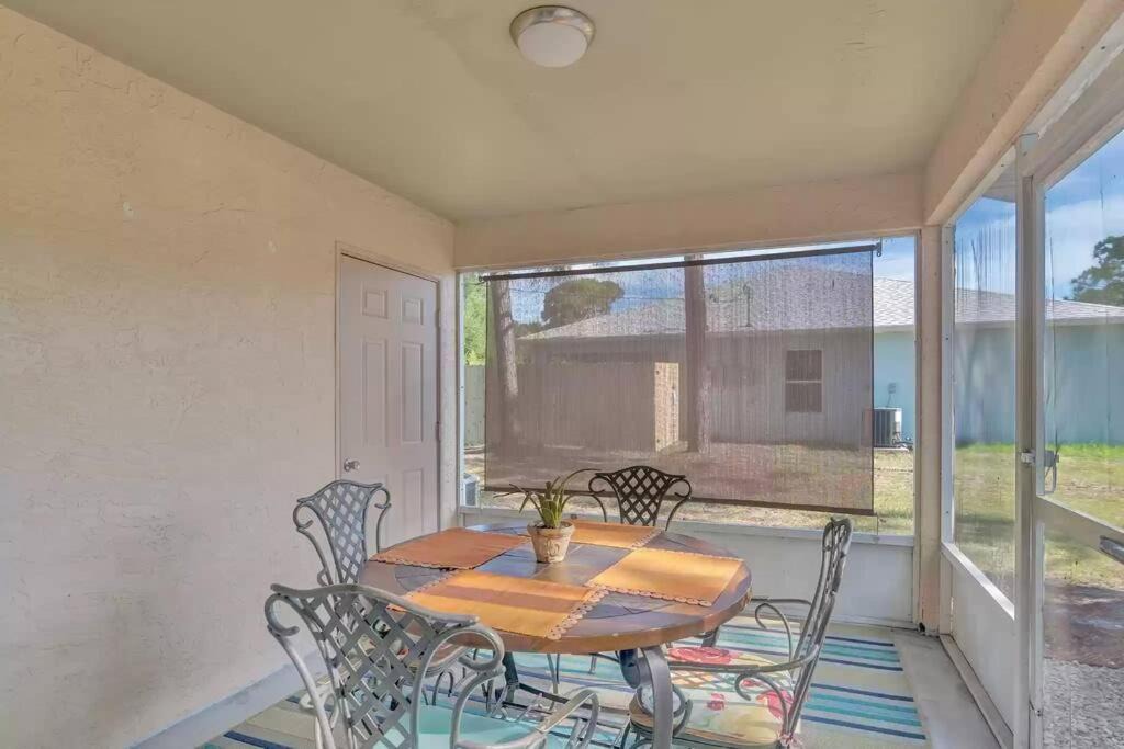 Photo of Patio Balcony in Sebastian Highlands