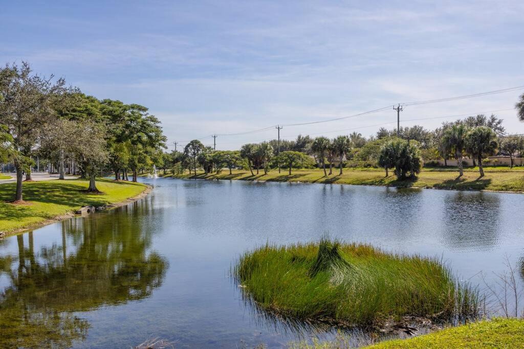 Photo of Others in Royal Palm Beach