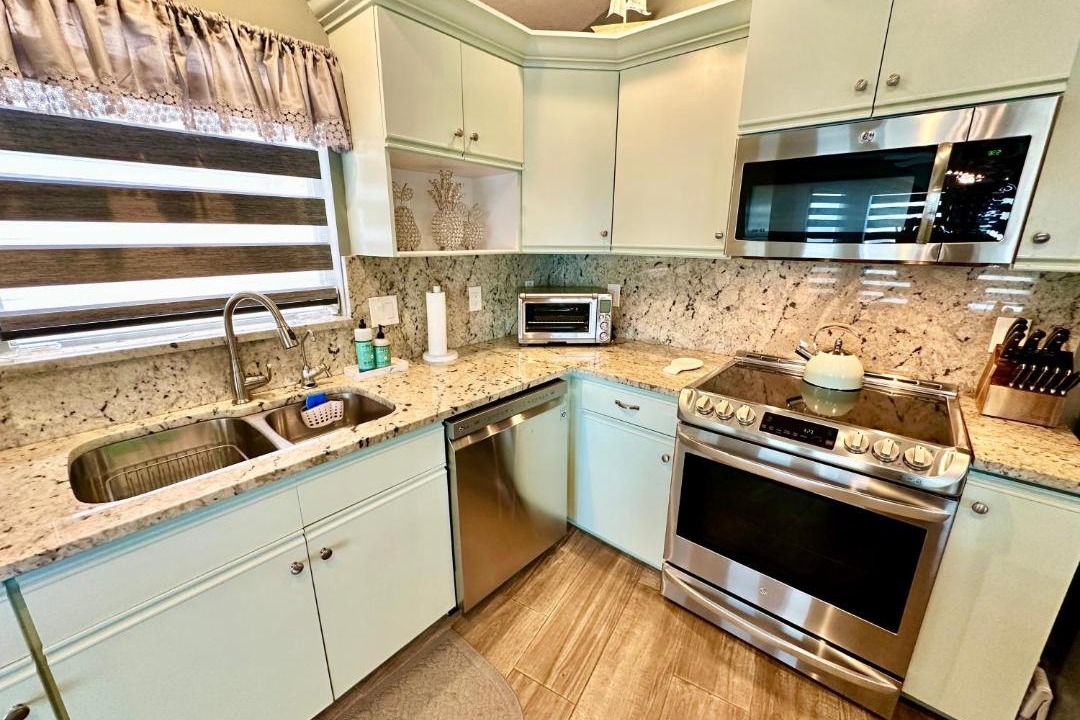 Photo of Kitchen in Nettles Island