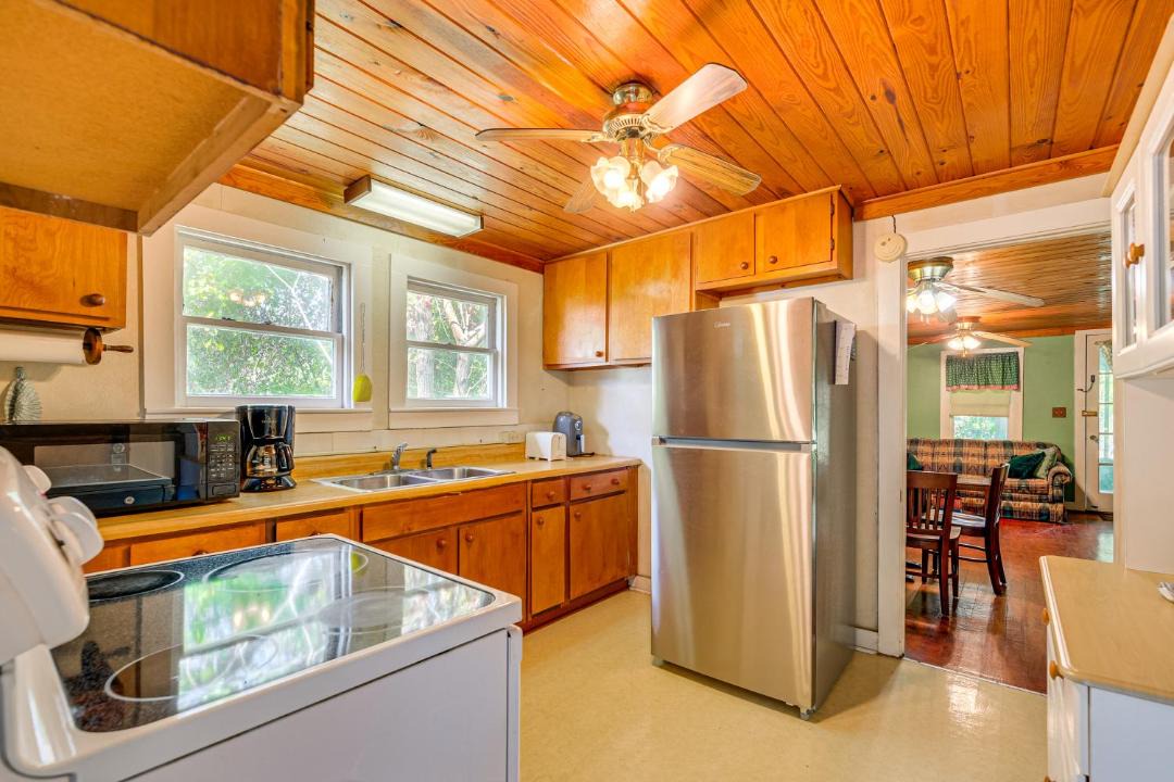 Photo of Kitchen in Floral City