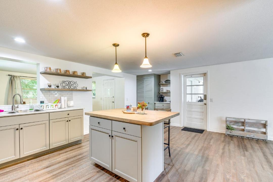 Photo of Kitchen in Chassahowitzka