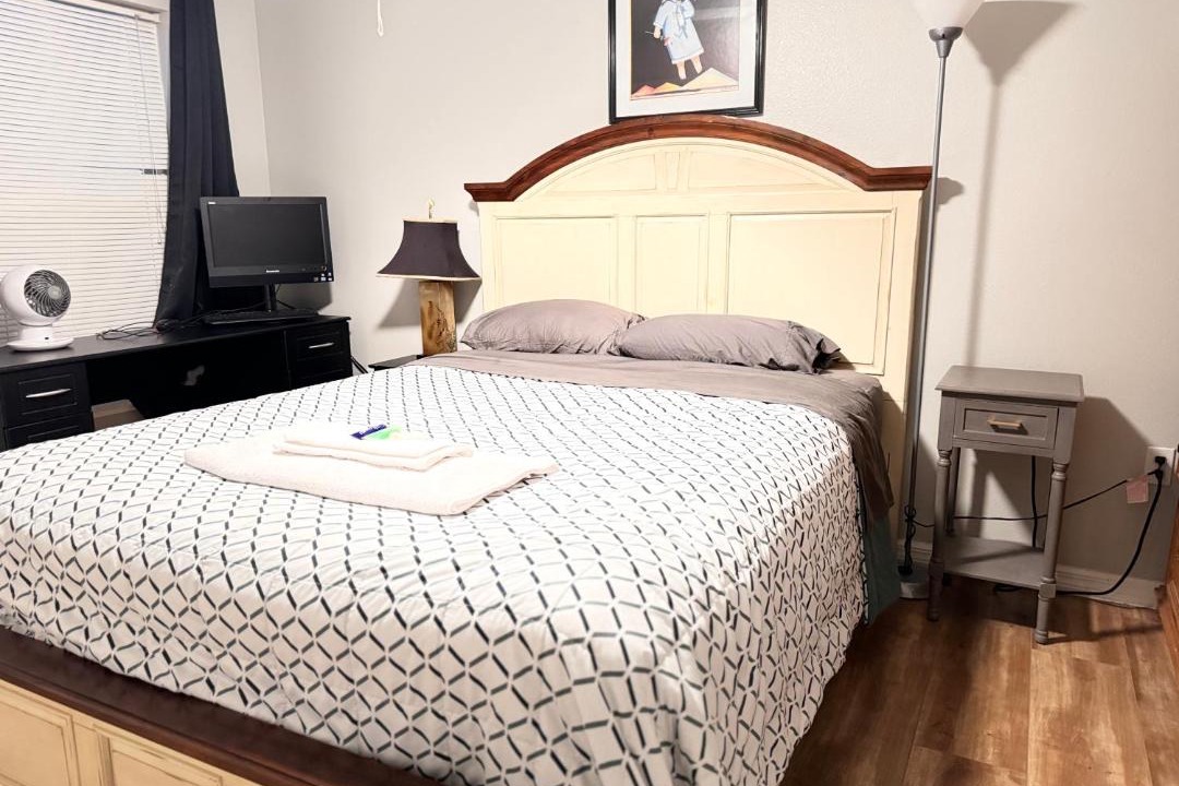 Photo of Bedroom in Winter Garden