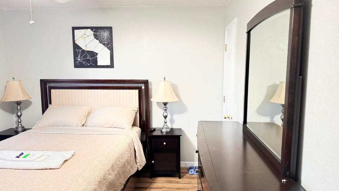 Photo of Bedroom in Winter Garden
