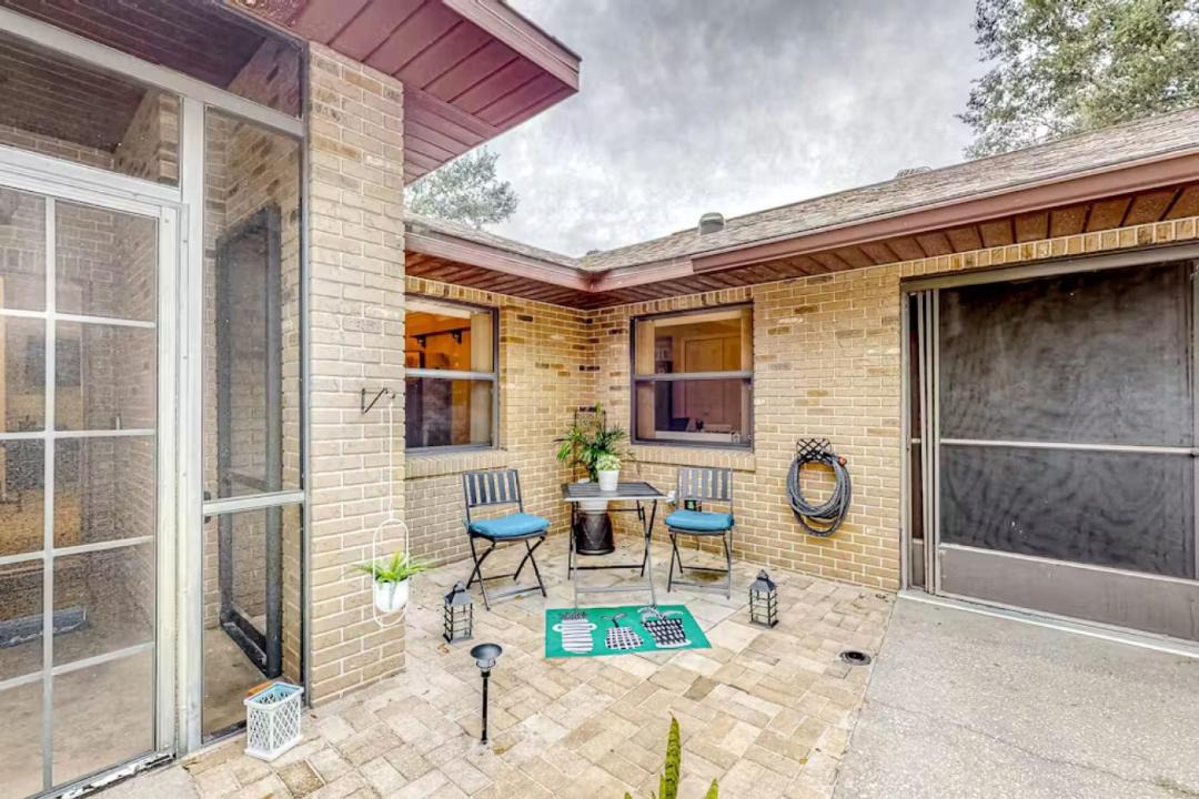 Photo of Patio Balcony in Eagle Lake