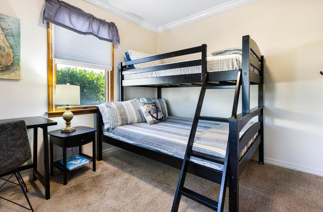Photo of Bedroom in Lochmoor Waterway Estates