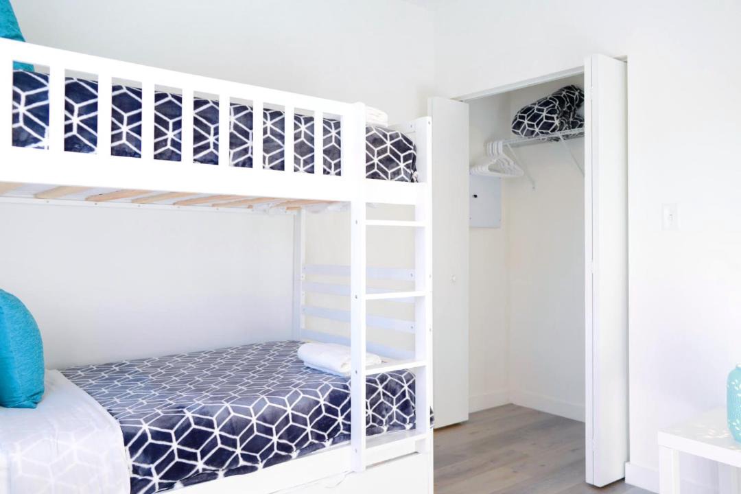 Photo of Bedroom in Golden Glades