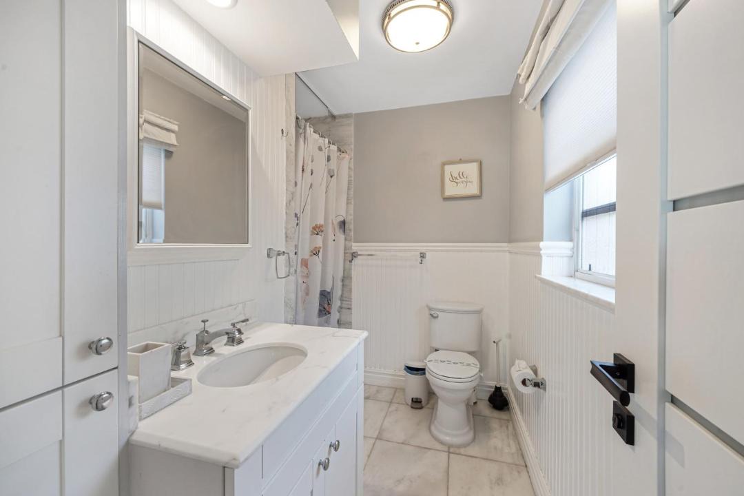 Photo of Bathroom in Coral Ridge Isles