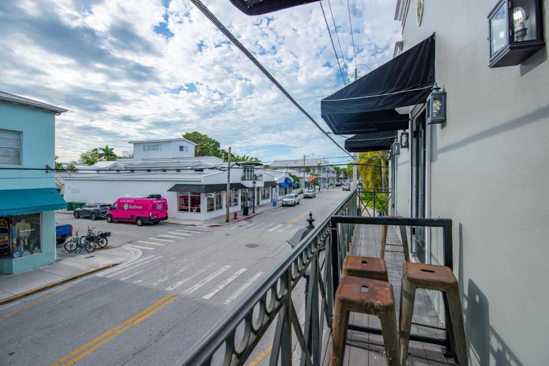 Photo of Others in Uptown - Upper Duval