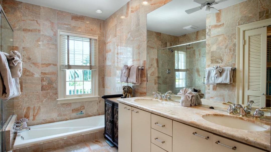 Photo of Bathroom in Bahama Village