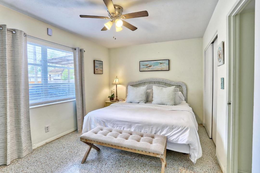 Photo of Bedroom in Gulfport