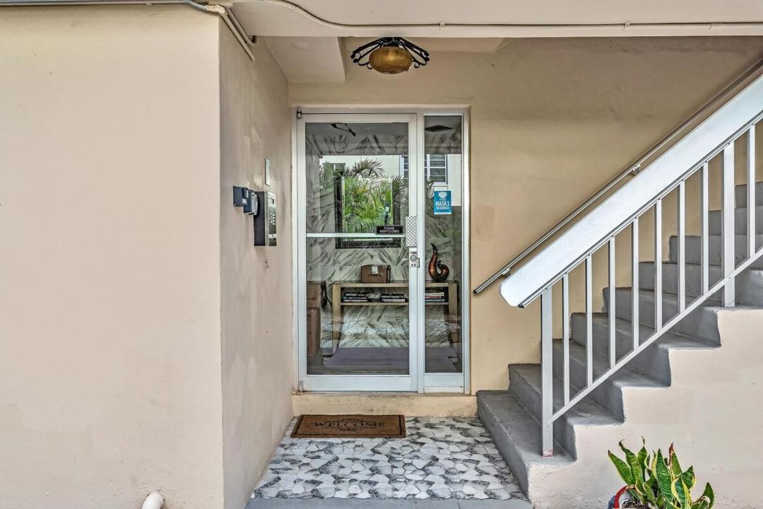Photo of Patio Balcony in Bay Harbor Islands