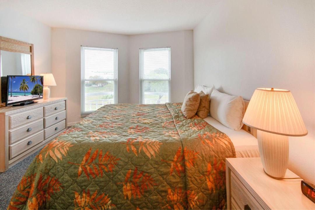 Photo of Bedroom in Treasure Island