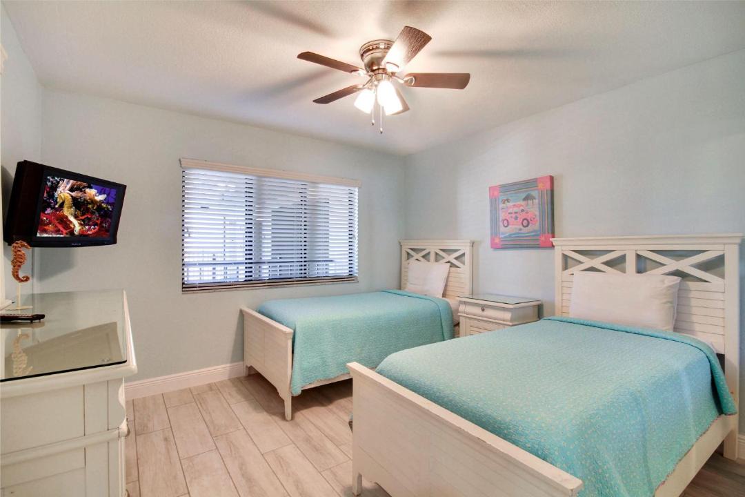 Photo of Bedroom in Sunset Beach