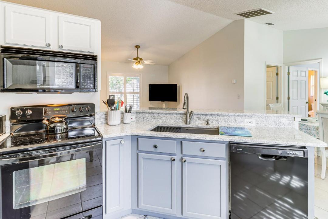 Photo of Kitchen in Sebastian Highlands