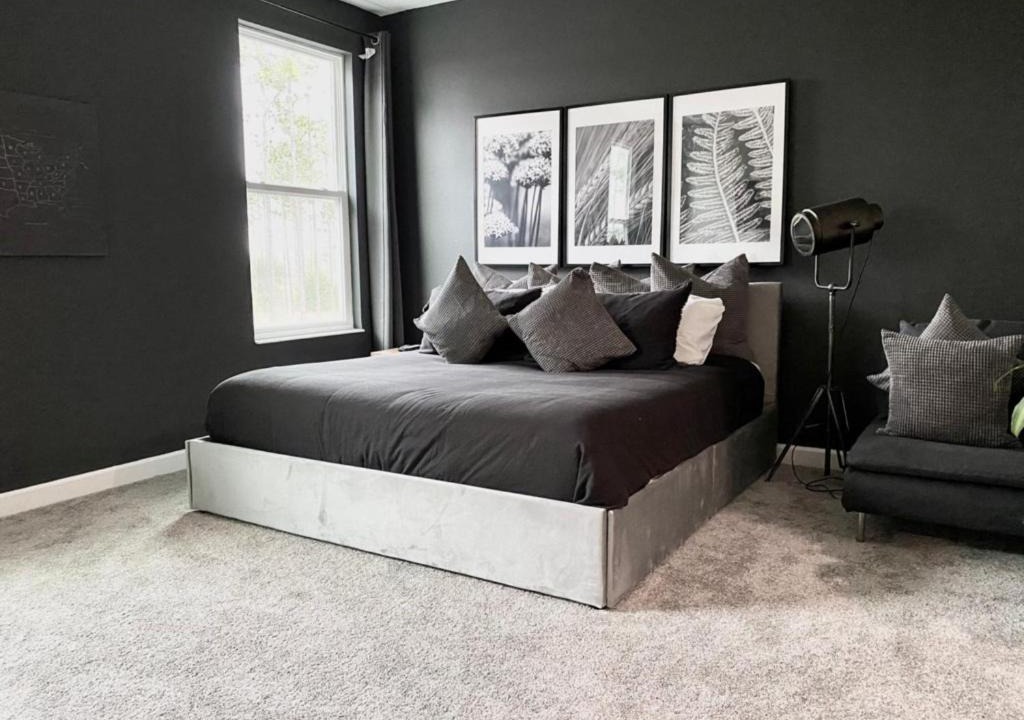 Photo of Bedroom in Bay Lake