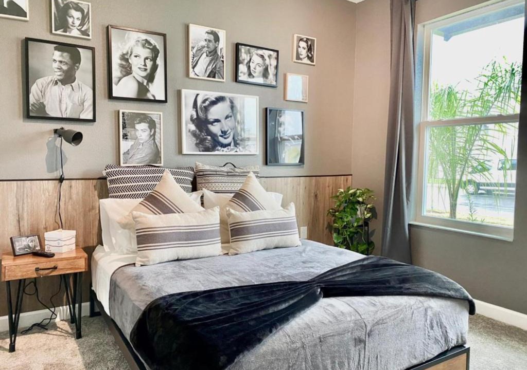 Photo of Bedroom in Bay Lake