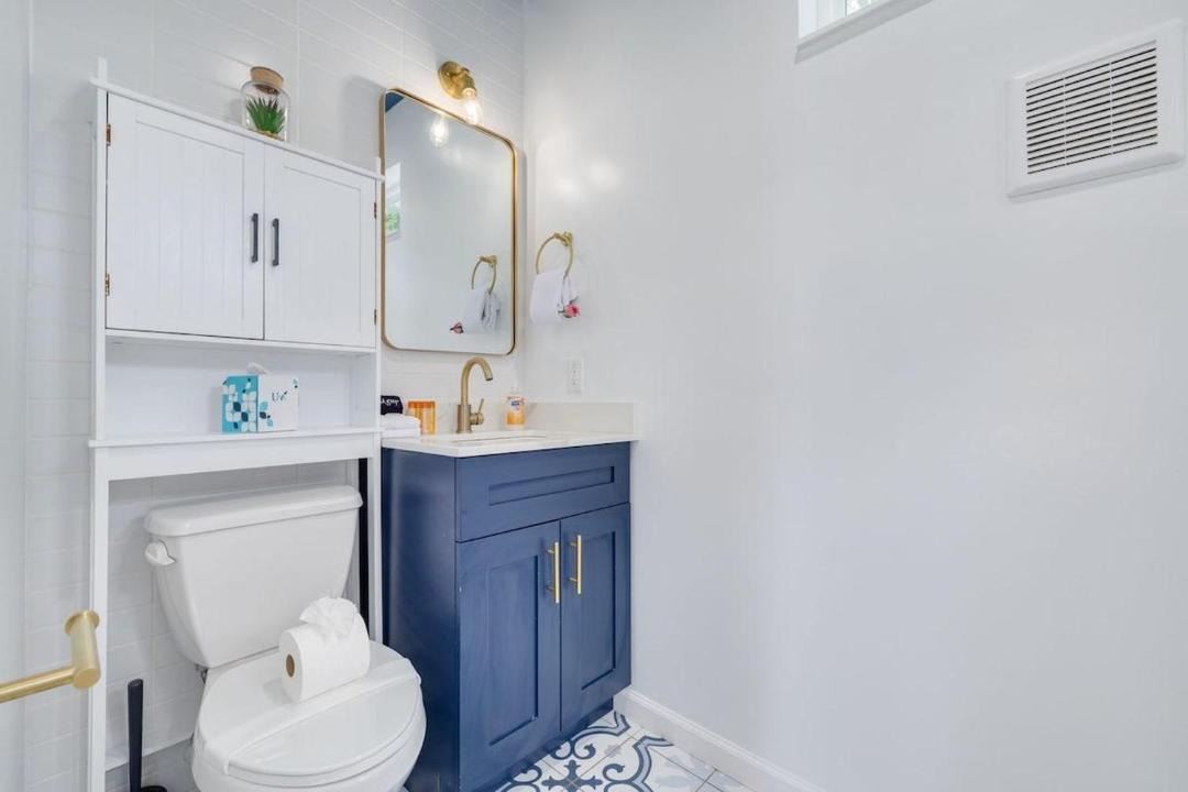 Photo of Bathroom in Downtown Dunedin