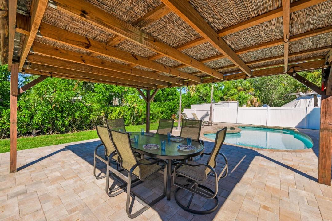 Photo of Patio Balcony in Harbor Hills