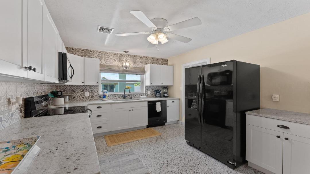 Photo of Kitchen in Cocoa Beach