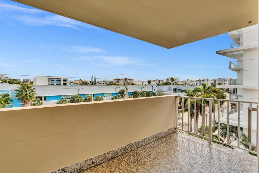 Photo of Patio Balcony in Bay Harbor Islands