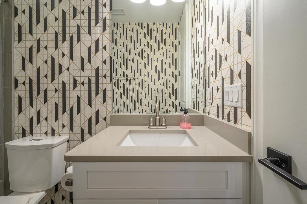 Photo of Bathroom in Courier City - Oscawana