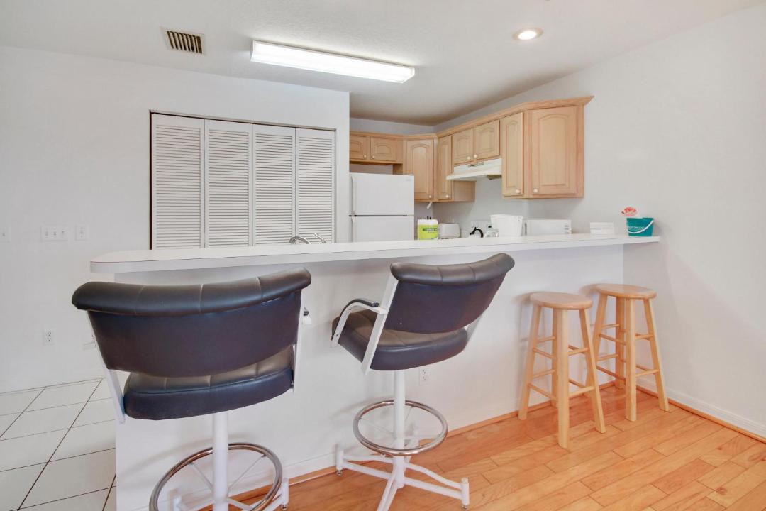 Photo of Kitchen in Treasure Island
