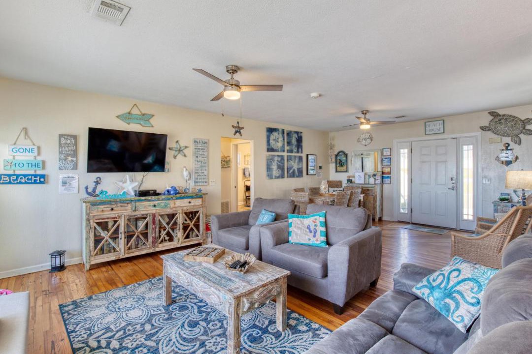 Photo of Livingroom in Ormond Beach