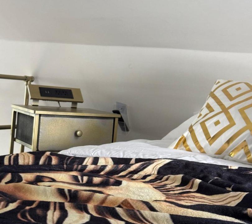 Photo of Bedroom in Westside