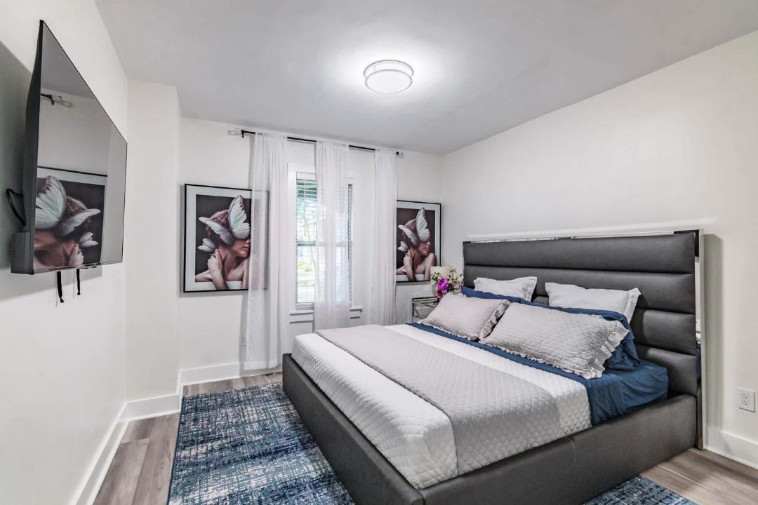 Photo of Bedroom in Crescent Lake