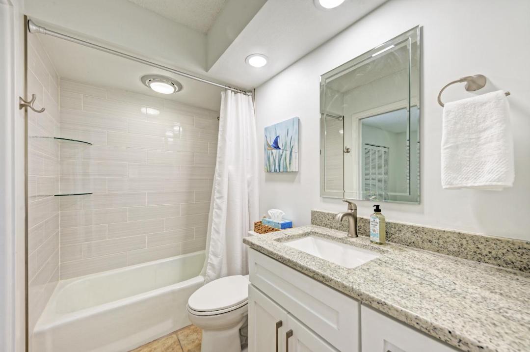 Photo of Bathroom in Palma Sola