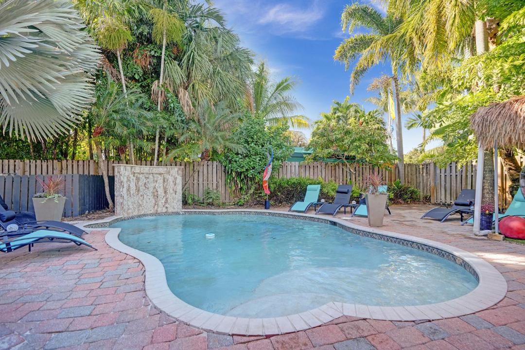 Photo of Others in Wilton Manors