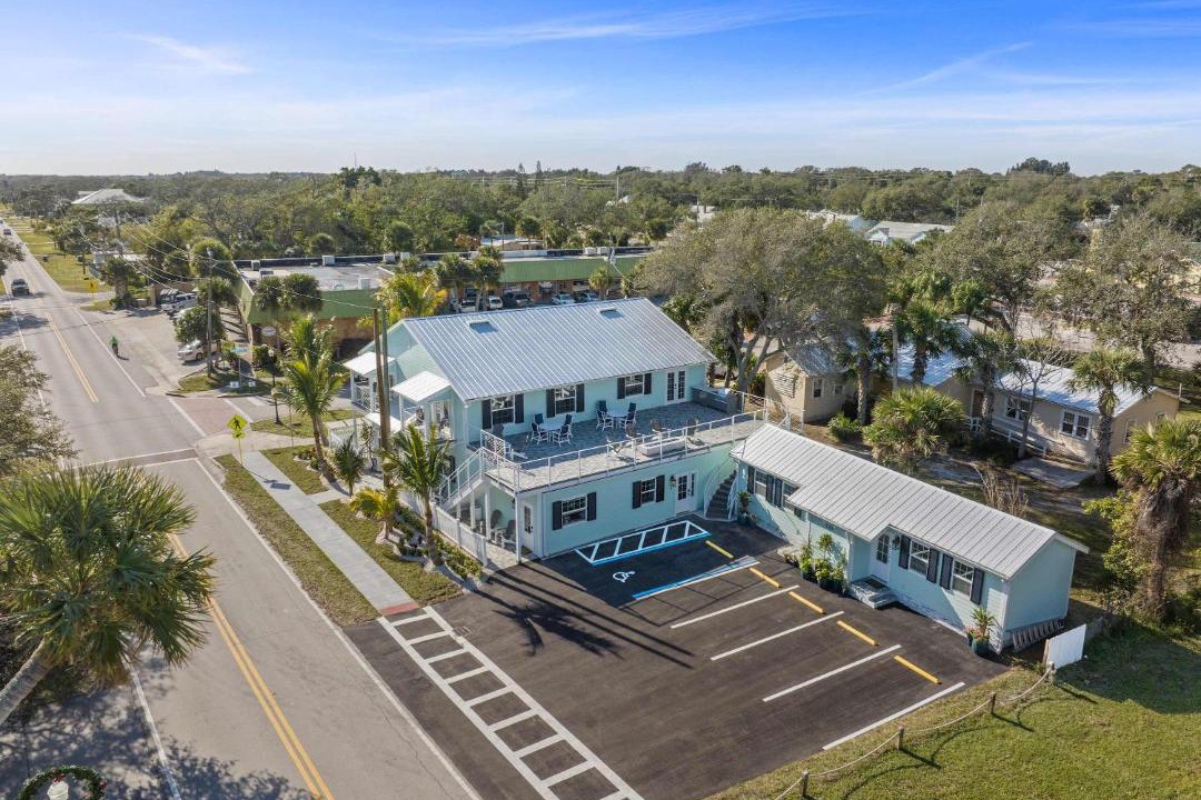 Photo of Others in Sebastian