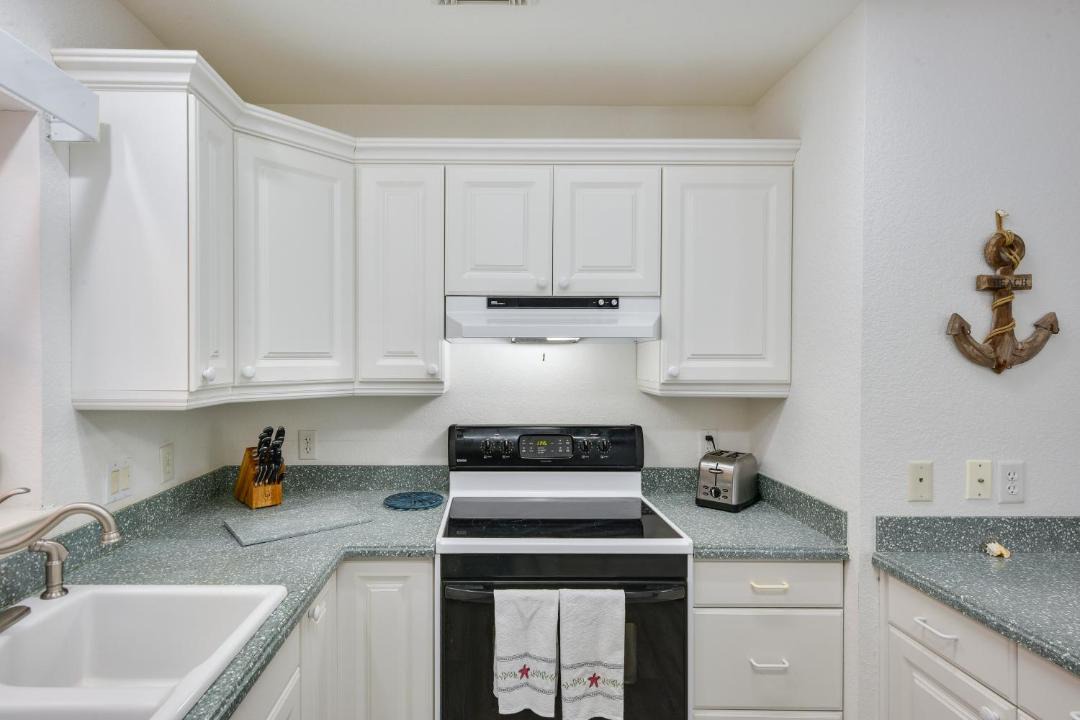 Photo of Kitchen in Nettles Island