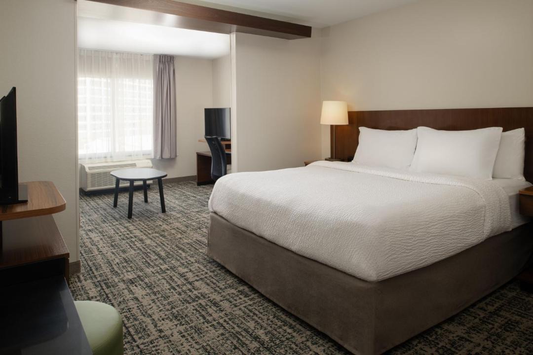 Photo of Bedroom in Carver City - Lincoln Gardens