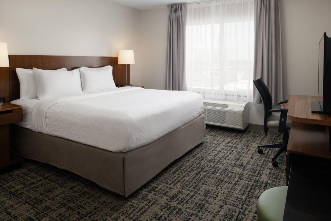 Photo of Bedroom in Carver City - Lincoln Gardens