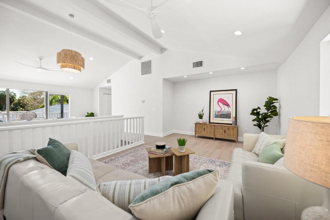 Photo of Livingroom in Bay Isle