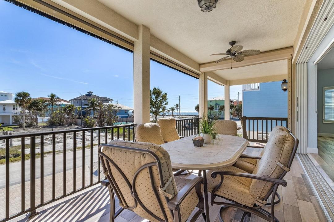 Photo of Patio Balcony in Mid Island