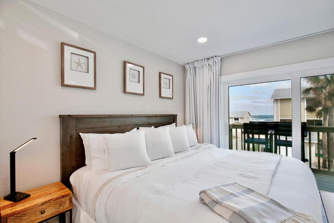 Photo of Bedroom in New Smyrna Beach