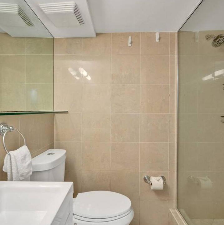 Photo of Bathroom in Sailboat Bend