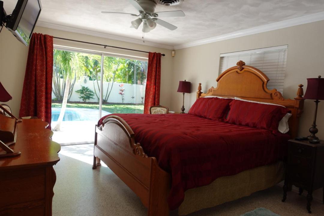 Photo of Bedroom in Central Beach