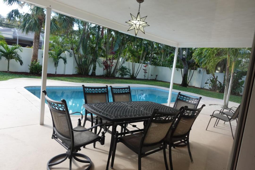 Photo of Patio Balcony in Central Beach