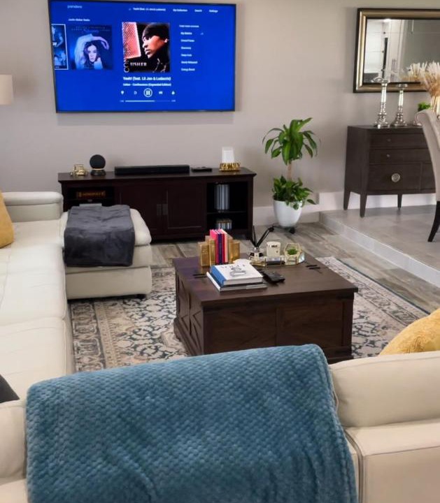 Photo of Livingroom in Caloosahatchee